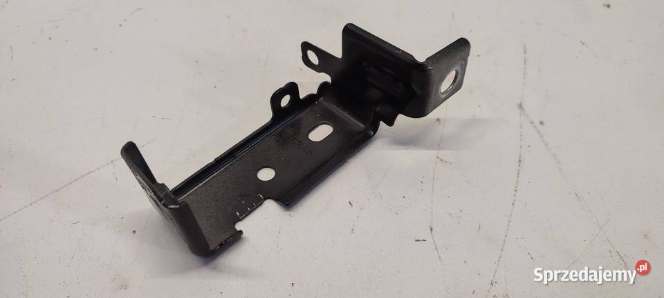 VOLVO XC40 MOCOWANIE BŁOTNIKA PRAWY PRZÓD 717