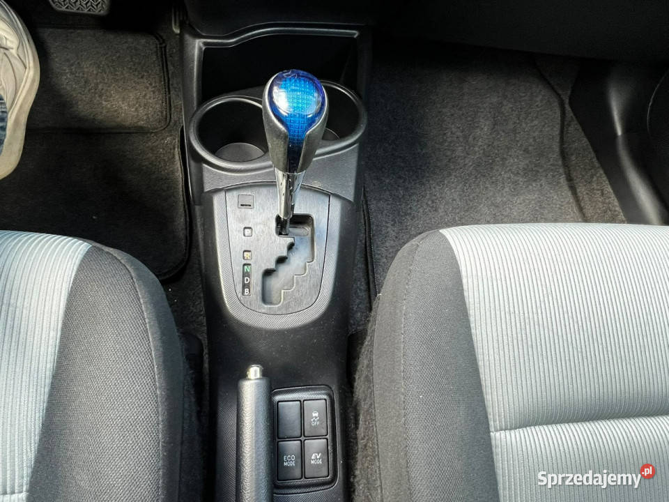 Toyota Prius PRIUS C 15 Hybryda IV 20152023 Zarejestrowany w Polsce Baranowo