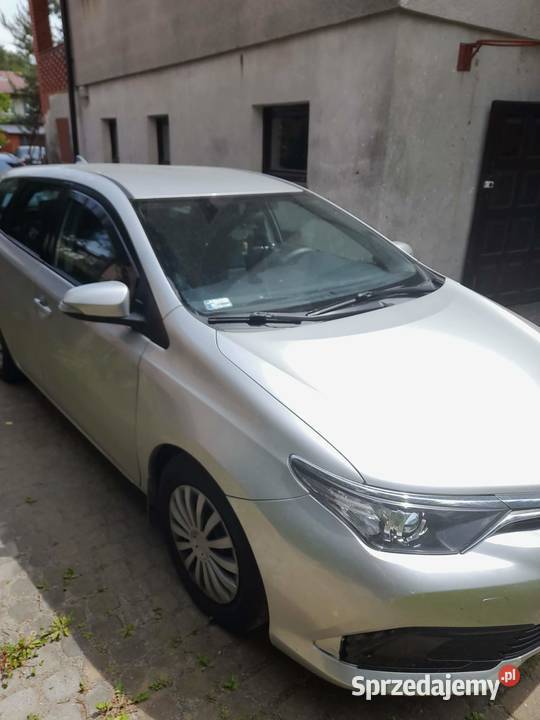 Toyota Auris manualna lubelskie Chełm