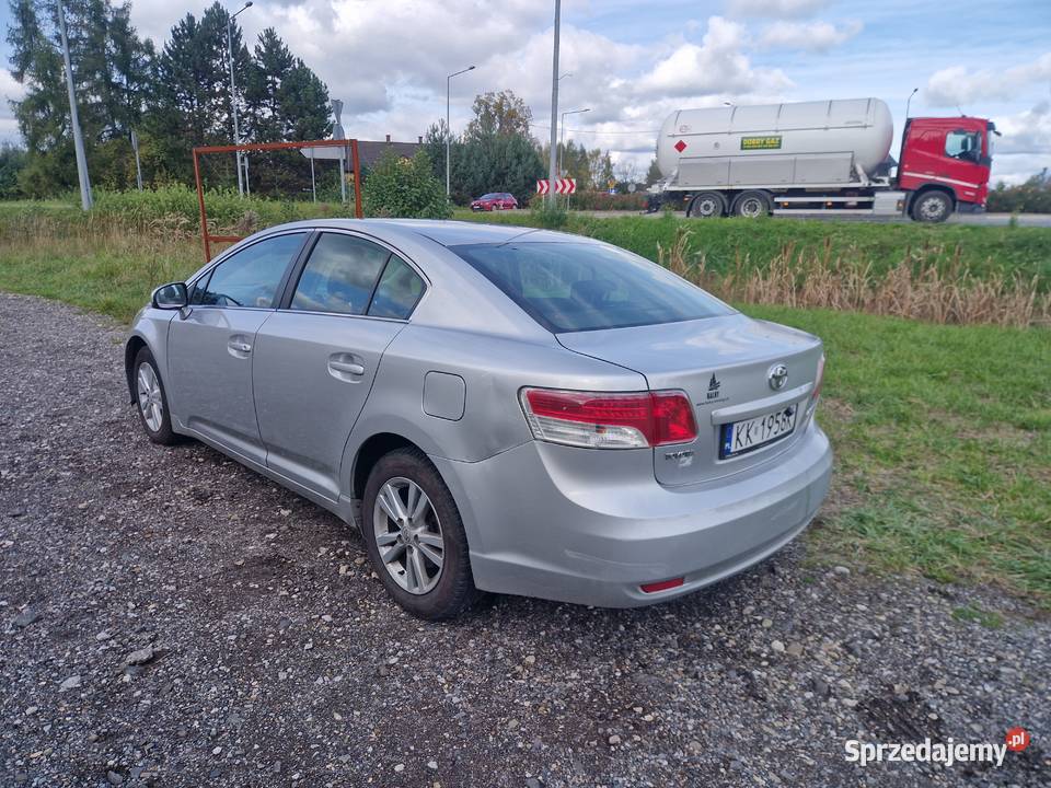 Toyota avensis t27 20d4d nieuszkodzony Avensis Kraków sprzedam
