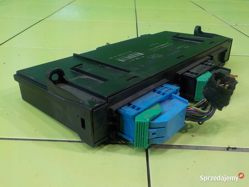 BMW 1 E82 E87 20 D 10r CABRIO 2D sterownik modul Wyposażenie elektryczne Suków