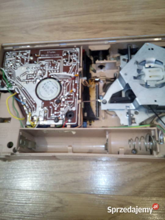 Magnetofon MK 232 P z czasów PRL jasna obudowa Dobieszowice sprzedam
