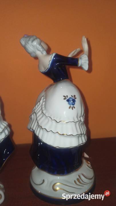 Figurka Dama Royal Dux Czechosłowacja Porcelana i szkło pomorskie Gdańsk