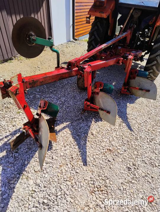 Pług unia tur 3 nieuszkodzony Maszyny uprawowe świętokrzyskie Radomice