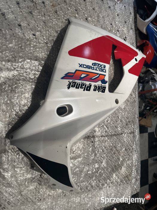 Yamaha YZF 750 Owiewka Bok Prawy Boczek Osłona Poznań