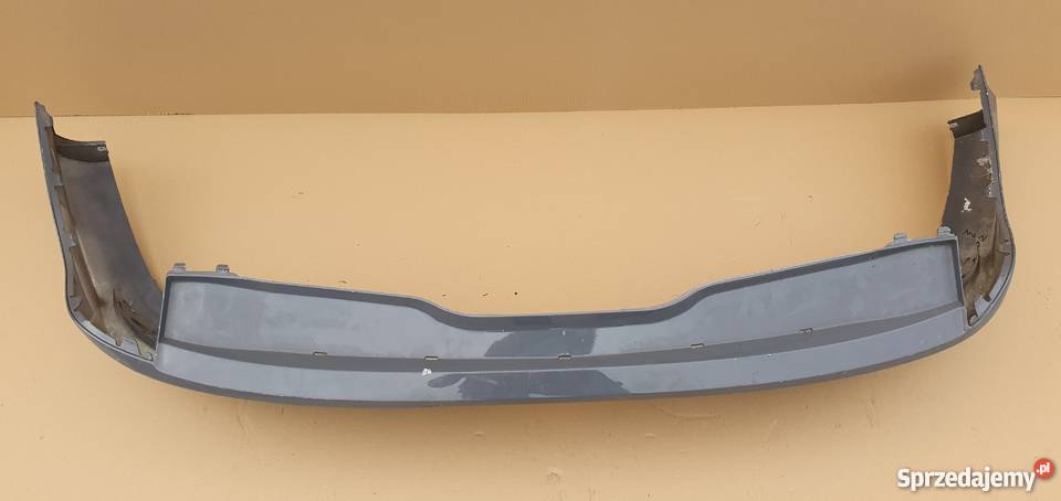 FORD FOCUS MK3 KOMBI RS ZDERZAK ZAKŁADKA TYŁ Bieleń sprzedam
