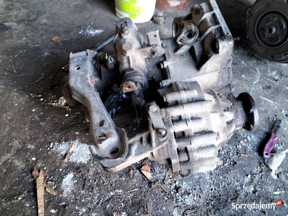 GOLF II 2 JETTA 2 16 18 SKRZYNIA BIEGÓW 4T23039 Kamień-Kolonia