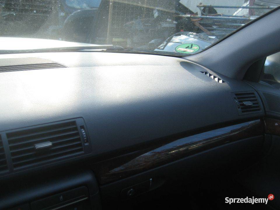 audi a4 b6 małysz 0104r deska rozdzielcza Rakoniewice