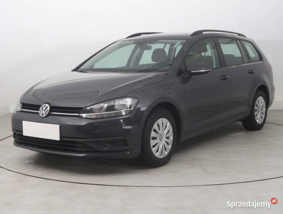 VW Golf 10 TSI