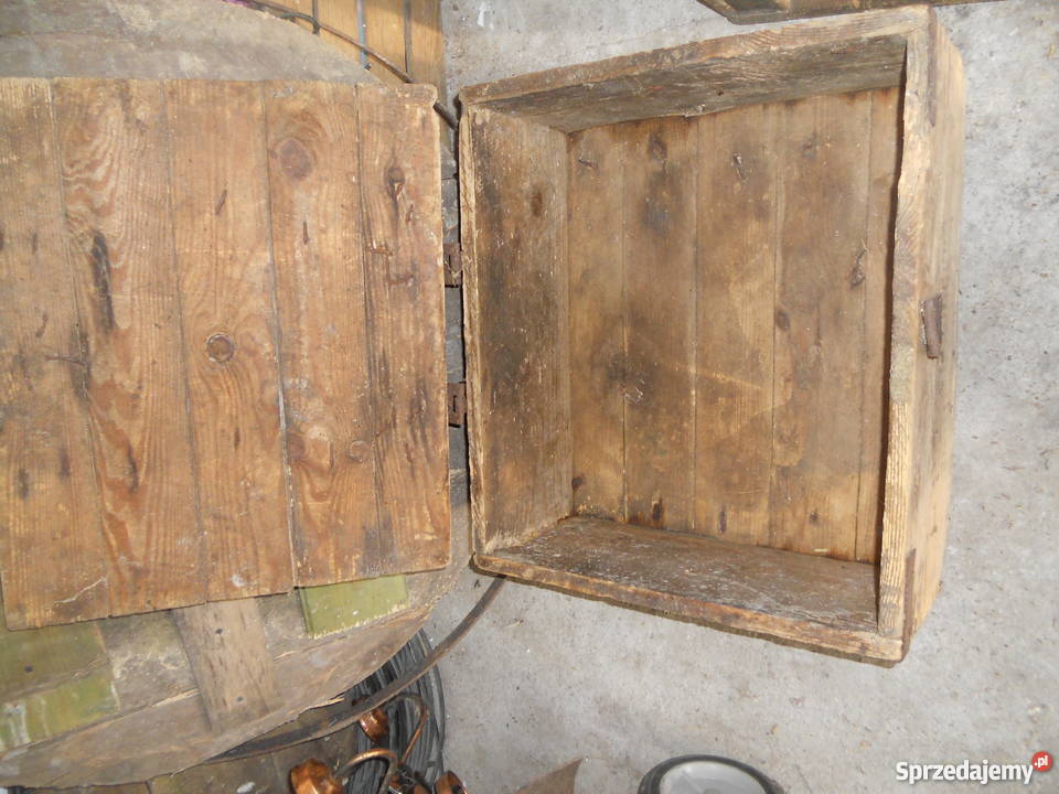 stare drewniane skrzynki Majdan Golczański