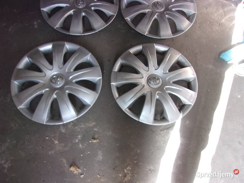 Oryginalne kołpaki 15 Toyota Ostrowiec Świętokrzyski sprzedam