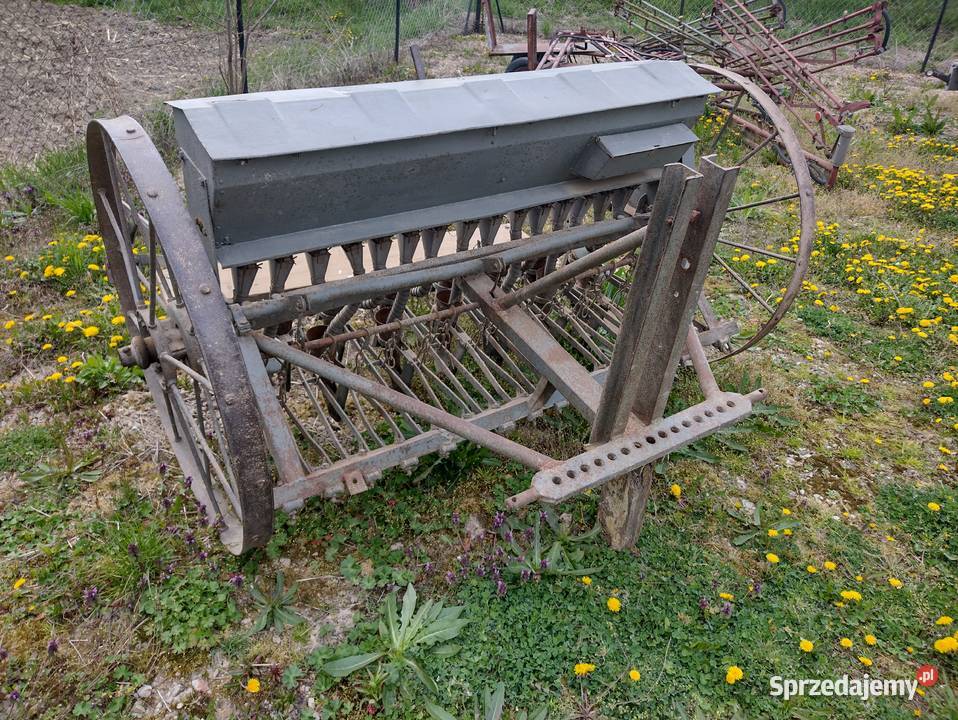 Siewnik zbożowy 15 lejkowy Siewniki i sadzarki lubelskie Spławy Pierwsze