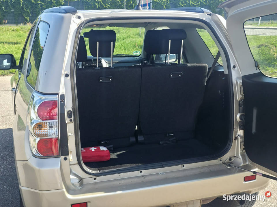 Suzuki Grand Vitara 16 Benzyna Serwisowany nieuszkodzony Piekoszów sprzedam