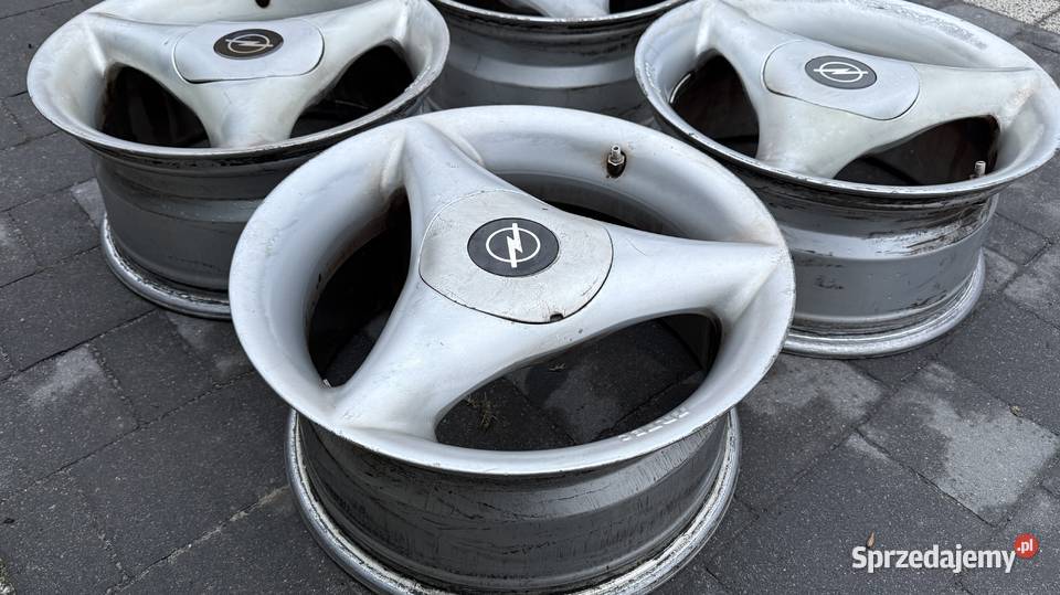 Alufelgi Artec Spoke r15 4x100 ET38 7J opel Radom