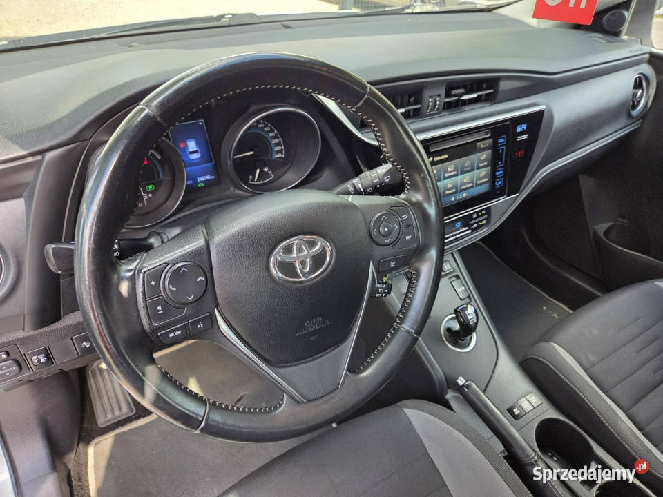 Toyota Auris 18 HSD 136 Kamera Serwisowany