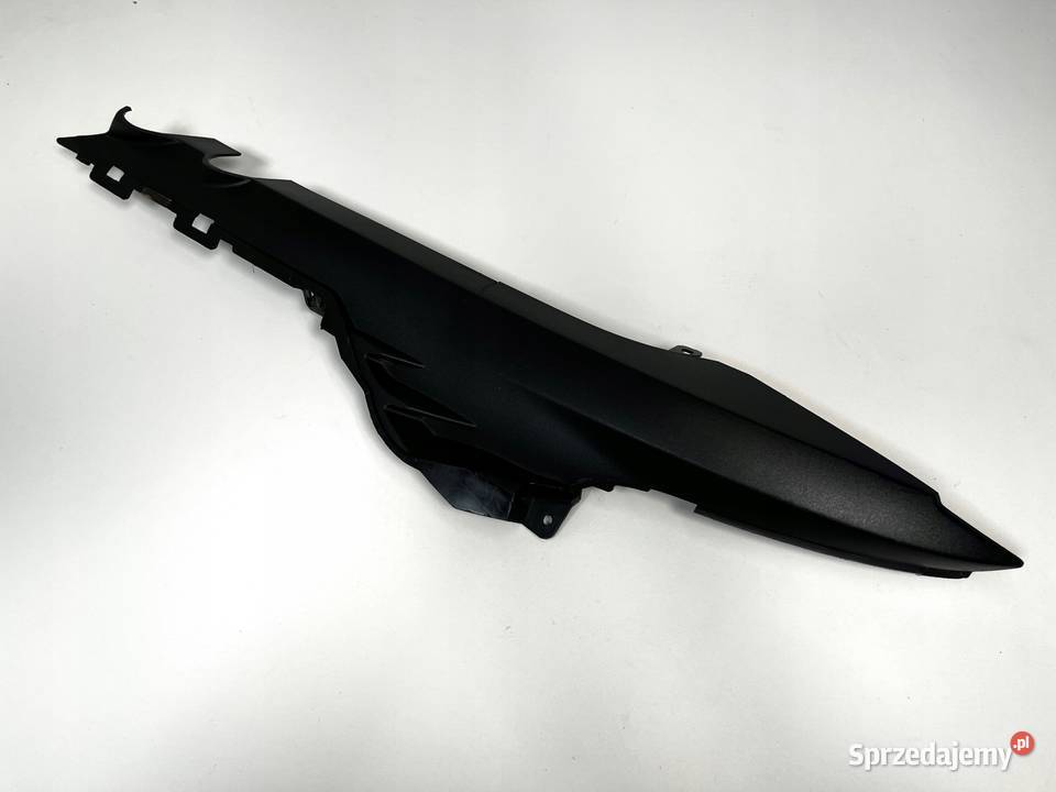 SUZUKI GSXS 1000 F 16 Wypełnienie Ogon Owiewka wielkopolskie Łobżenica