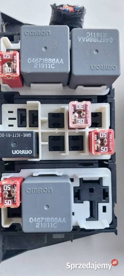 Skrzynka bezpieczników JEEP GRAND CHEROKEE WK2 osobowe Szczecin