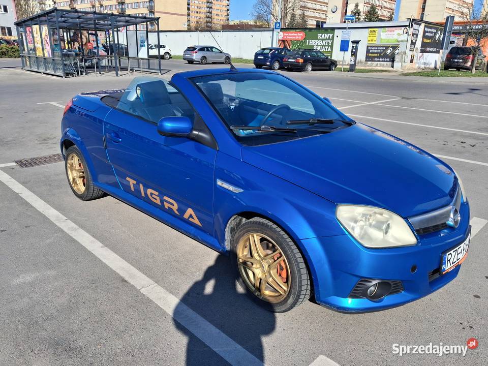 Opel Tigra 2005r 14 bezyna przebieg 158 3900zl benzyna Gdańsk