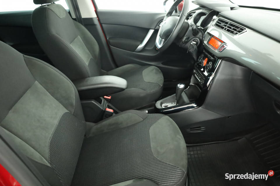 Citroen C3 16 VTi światła przeciwmgielne Piaseczno