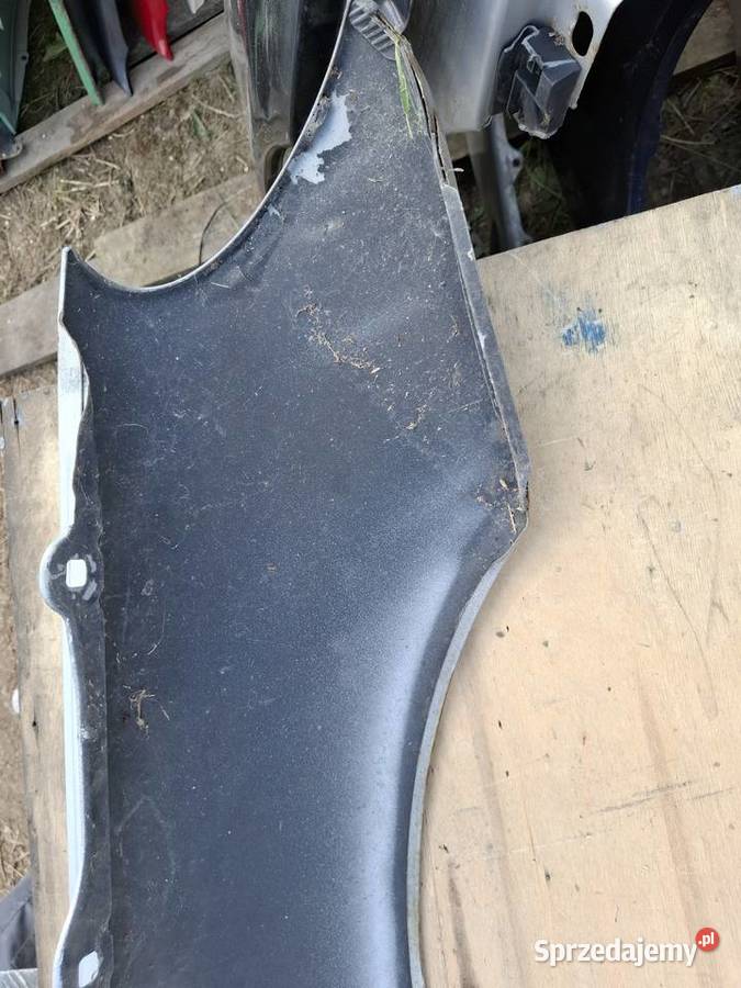 Błotnik Lewy Merceds SKlasa osobowe Pozostałe