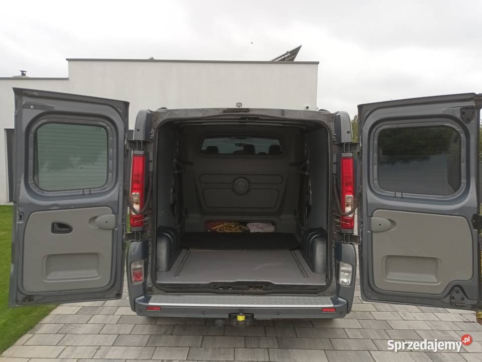 OPEL VIVARO 6 MIEJSC BRYGADOWKA Lamki