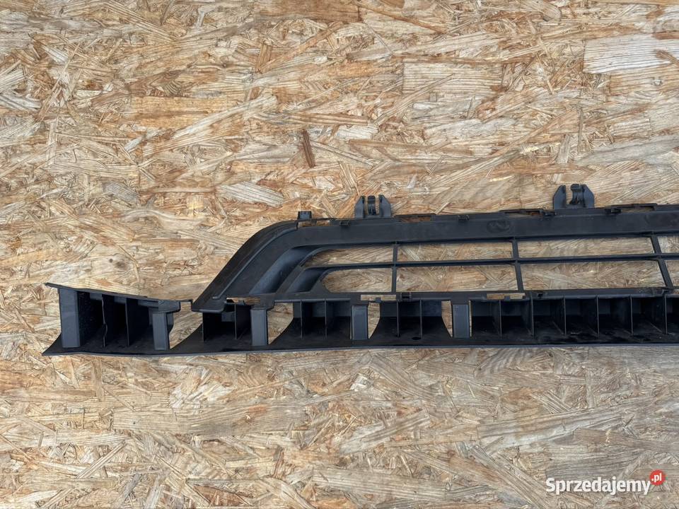 Środkowa kratka zderzaka przód BMW i3 I01 lift Karoseria sprzedam