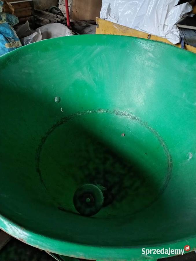 Sprzedam rozsiewacz nawozów sipma n0541 Nasławice