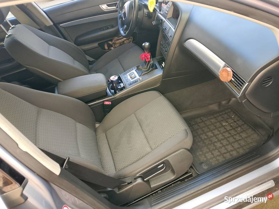 serdecznie sprzedam ładną Audi A6 C6 z roku