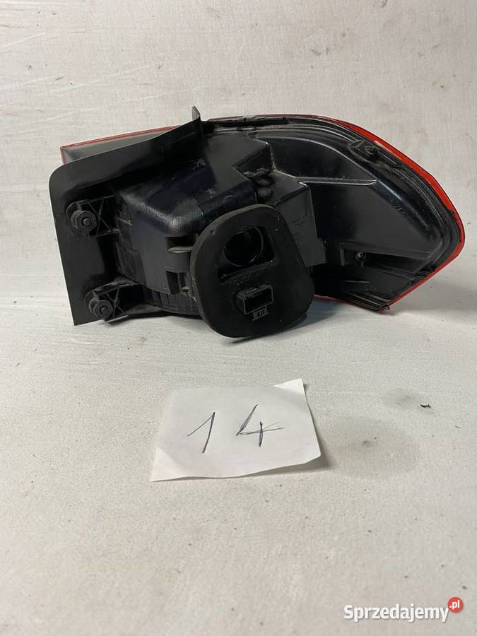 VOLKSWAGEN TOURAN III LAMPA LEWA TYŁ LED