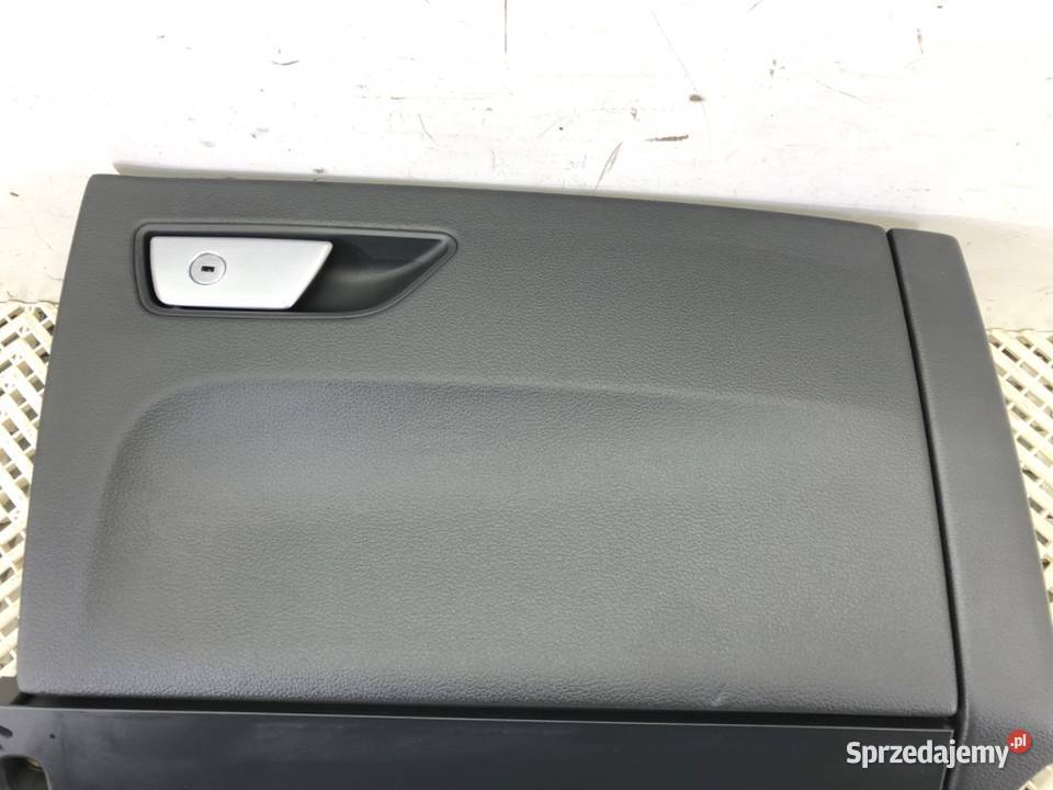 SCHOWEK PASAŻERA AUDI A8 D5 SedanLimuzyna sprzedam