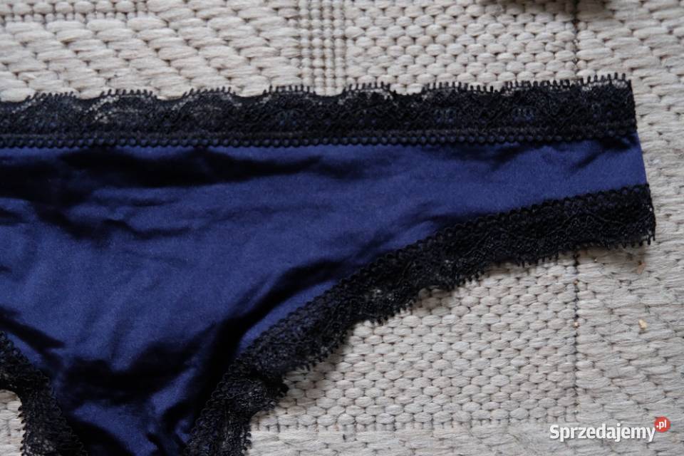 granatowe satynowa koronkowe koronka stringi Toruń