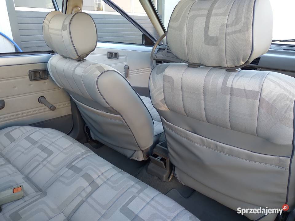 Stan idealny Wszystko sprawne Orginalny lakier Dąbki