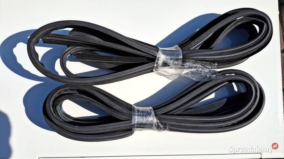 Uszczelka bagażnika Wołga 3102 3110 31109 Góra Kalwaria sprzedam