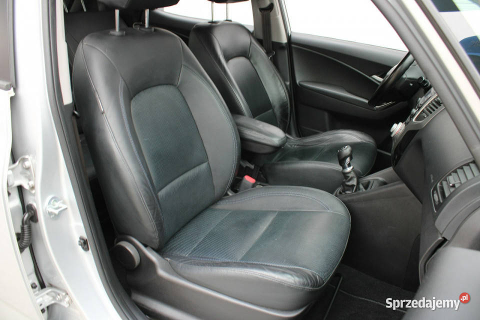 Hyundai ix20 Bezwypadkowy bogate srebrny