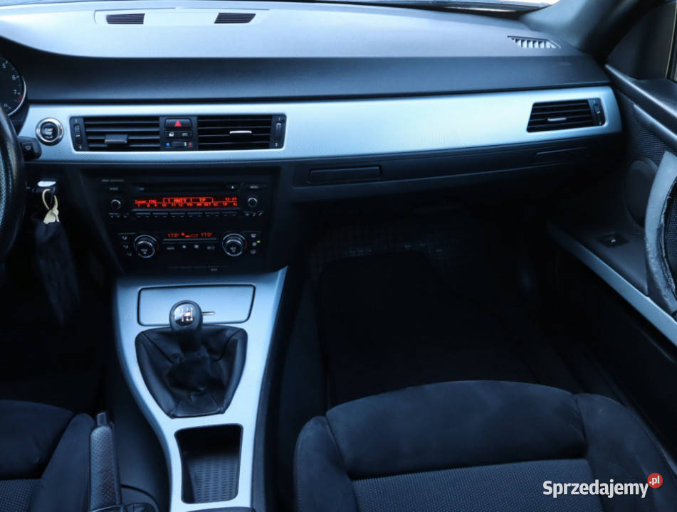 BMW 3 320 i czarny mazowieckie