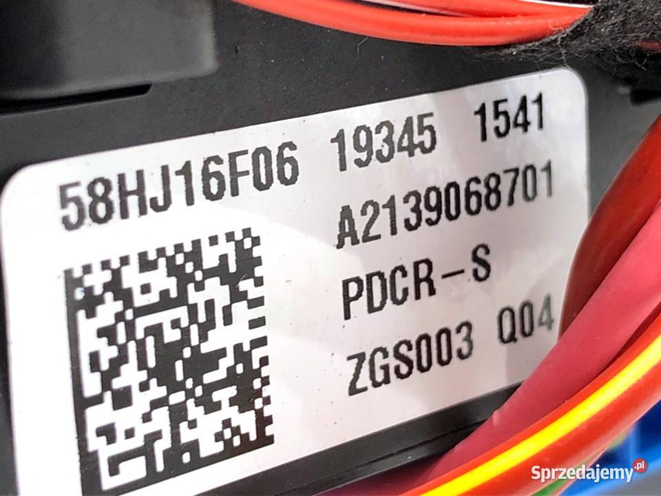 SKRZYNKA BEZPIECZNIKÓW MERCEDES GLC SUV 20 194