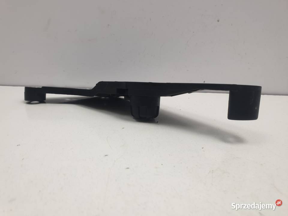 BMW F01 UCHWYT OTWIERANIA PRZEDNIEJ MASKI lubelskie
