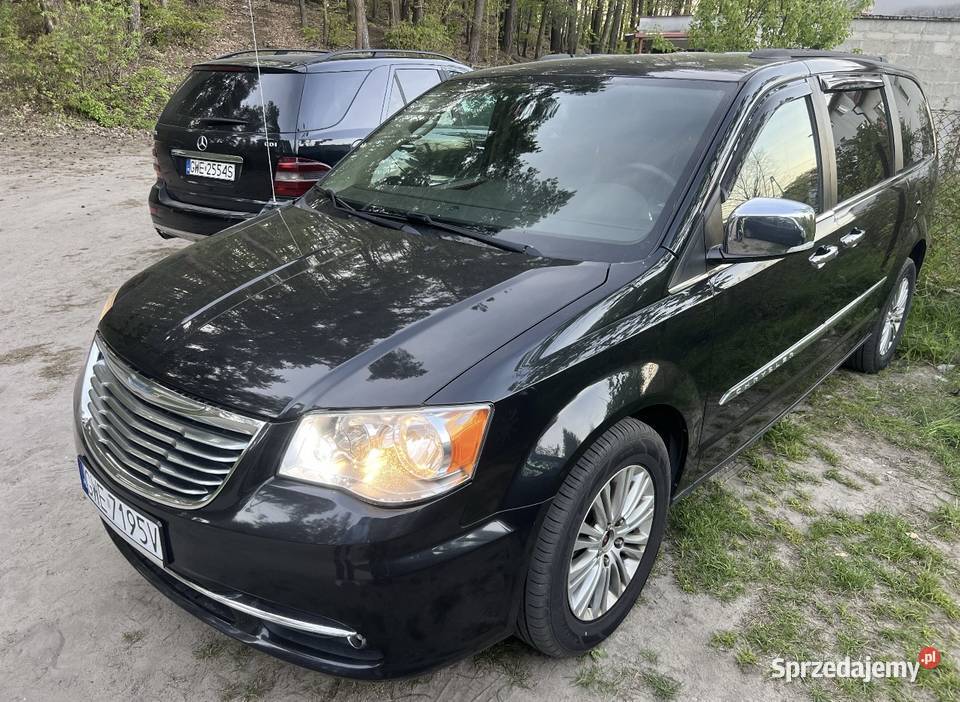 Chrysler TownCountry 2015 Touring L plus nieuszkodzony Rumia