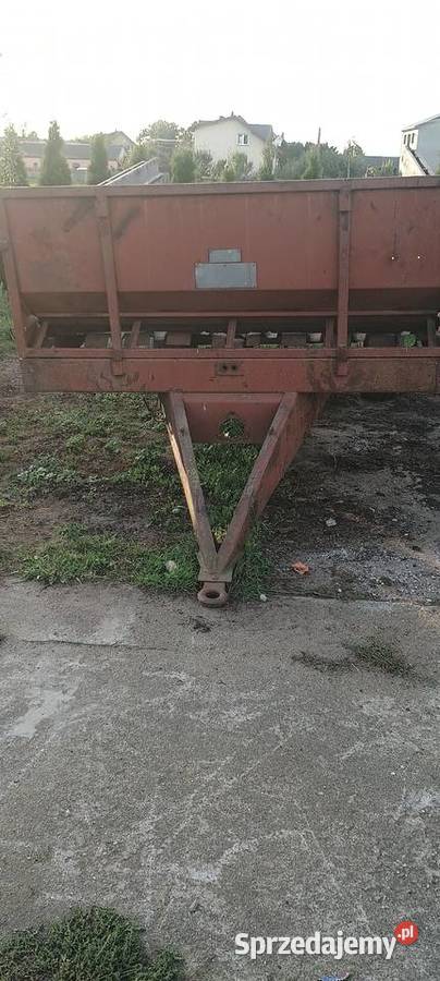 Sprzedam rozrzutnik z przeznaczeniem na lawetę Pozostałe Kolno