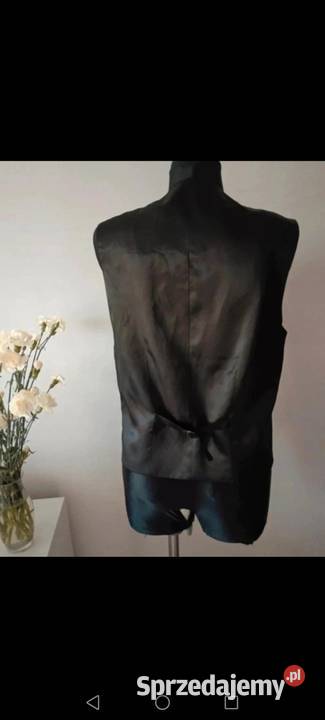 Elegancka kamizelka wełniana wool czarna o kroju podkarpackie Krosno