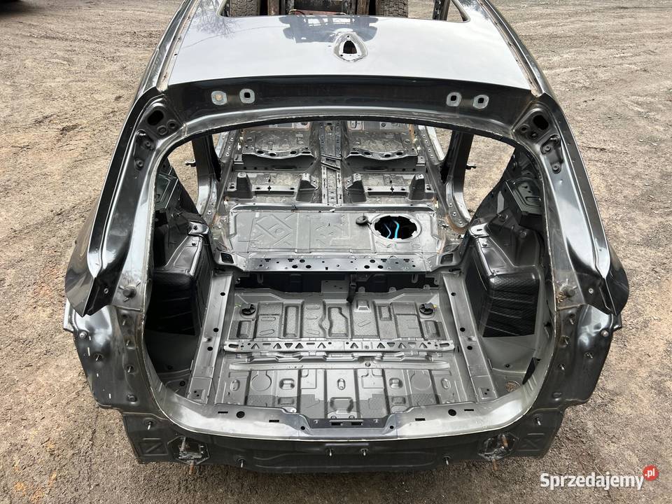 BMW X1 F48 DACH POSZYCIE DACHU SŁUPKI PANORAMA
