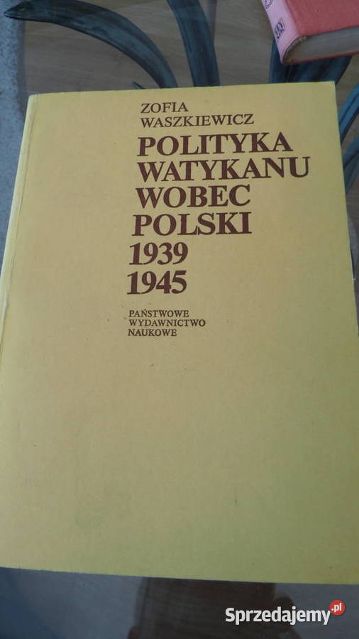 Watykan Religia Diabeł Czarownica Faszyzm