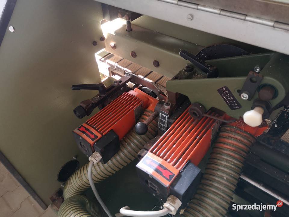 Okleiniarka prostoliniowa HOLZHER 1433 Karsin