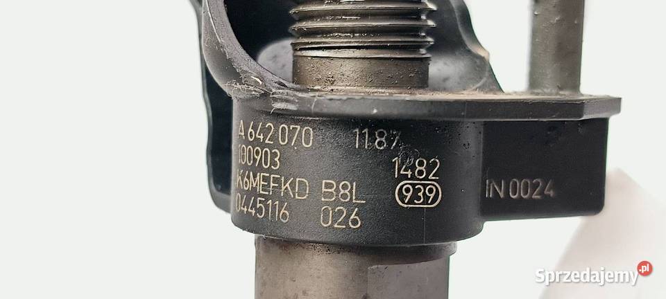 WTRYSKIWACZ MERCDESBENZ W212 E350 A6420701187 Lipno