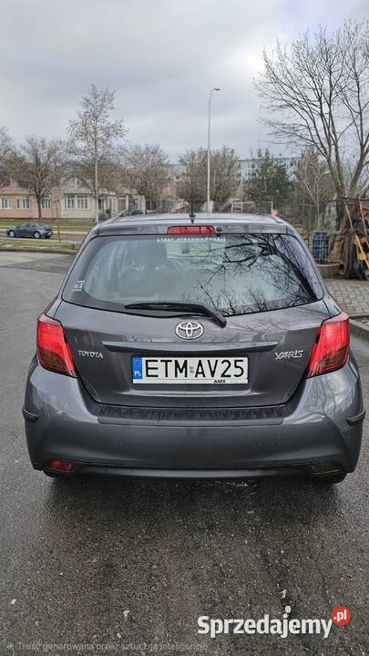 Toyota Yaris wersja Premium dodatkowo Pakiet nieuszkodzony Tomaszów Mazowiecki