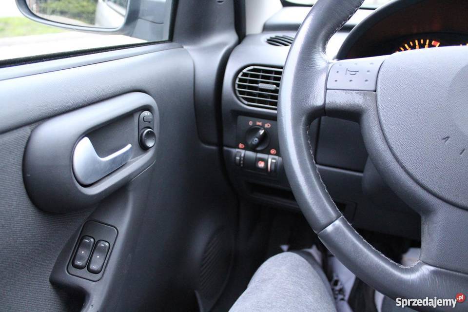 Opel Corsa C LIFT 12BENZ 6L100 klimatyzacja