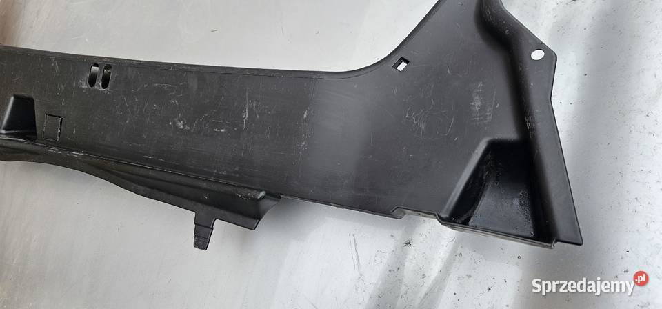 Osłona pasa tył mercedes w202 sedan 2026905825 Rok produkcji 1993 Pozostałe Zbąszyń