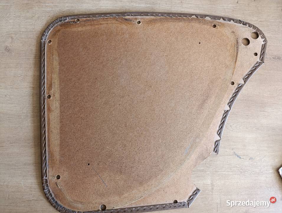 VW Garbus 1303 Zestaw Boczków Wewnętrznych Drzwi Rok produkcji 1974 Pozostałe Konopiska