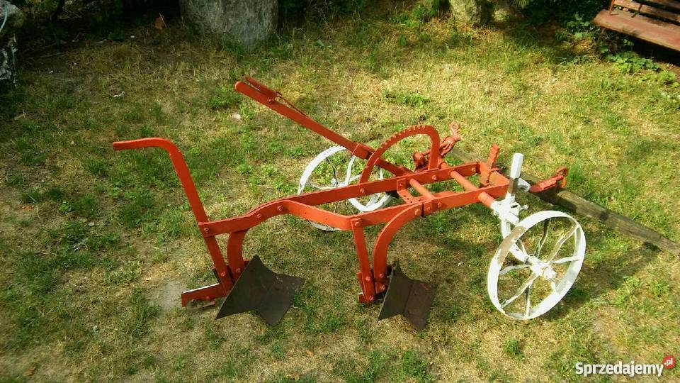 DOBRZE UTRZYMANY PŁUG DWUSKIBOWY KONNY Stromiec