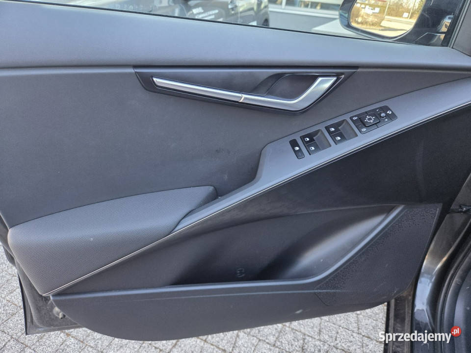 Kia Niro 16 Niro PLUGIN wersja L Serwis ASO Bełchatów